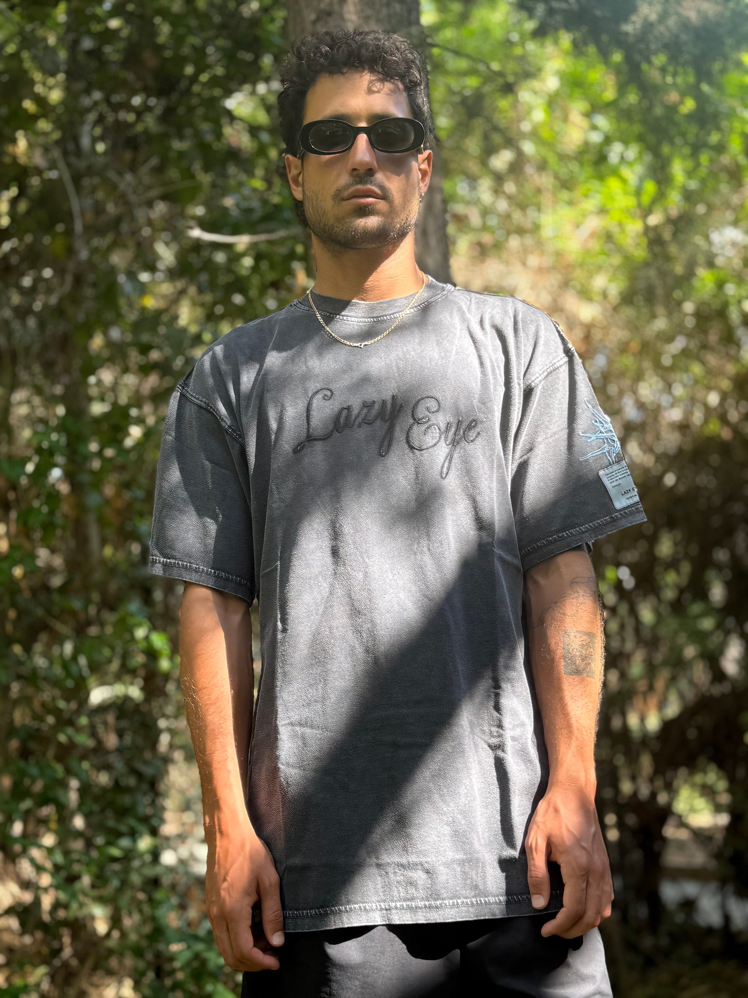 Lazy eye T - washed dark grey