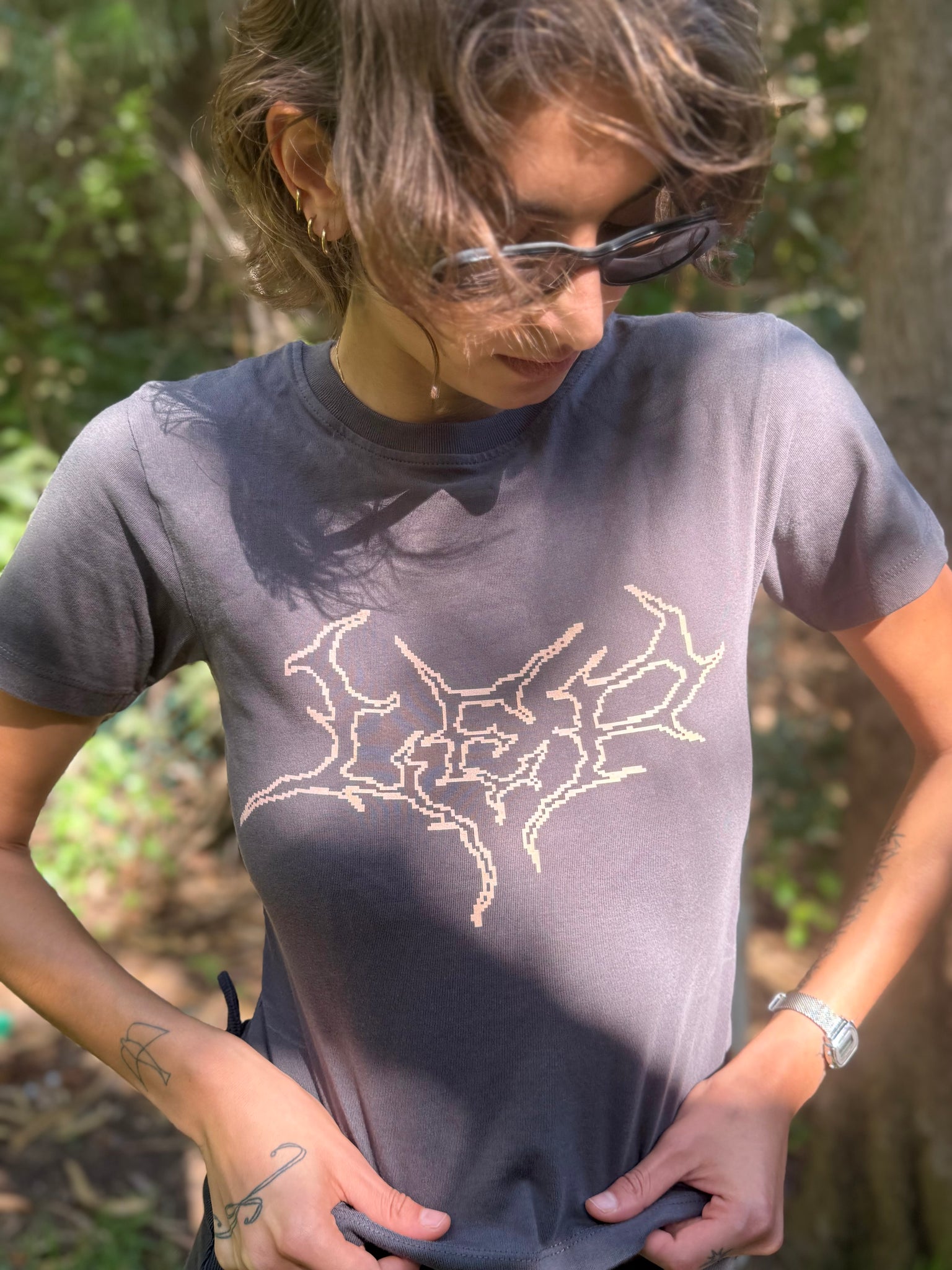 L.e.p logo baby T - washed gray