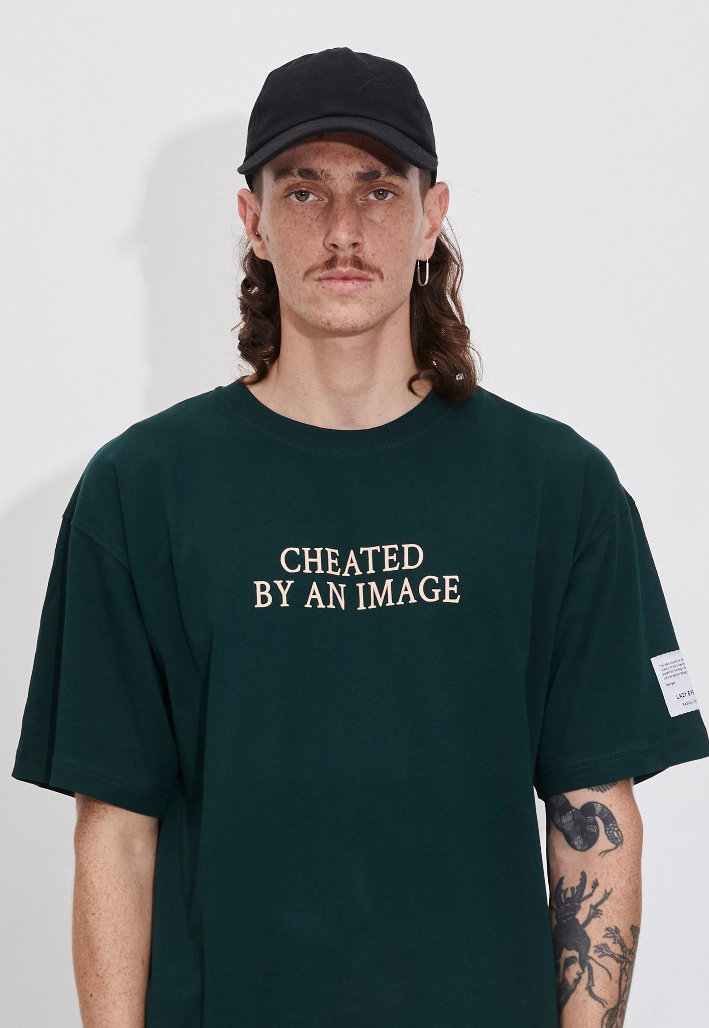 Cheated by an image / Green