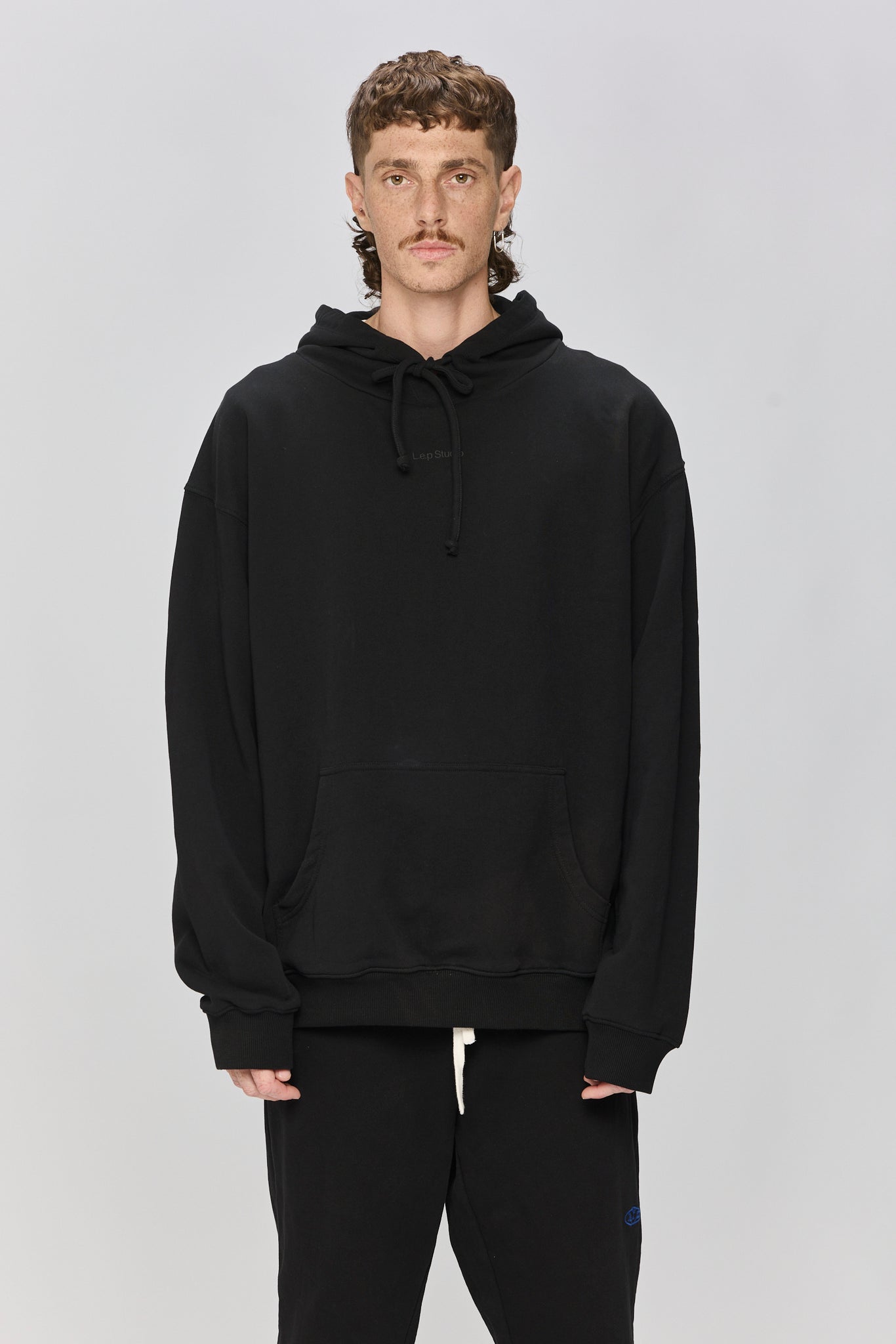 BOW BLACK HODDIE