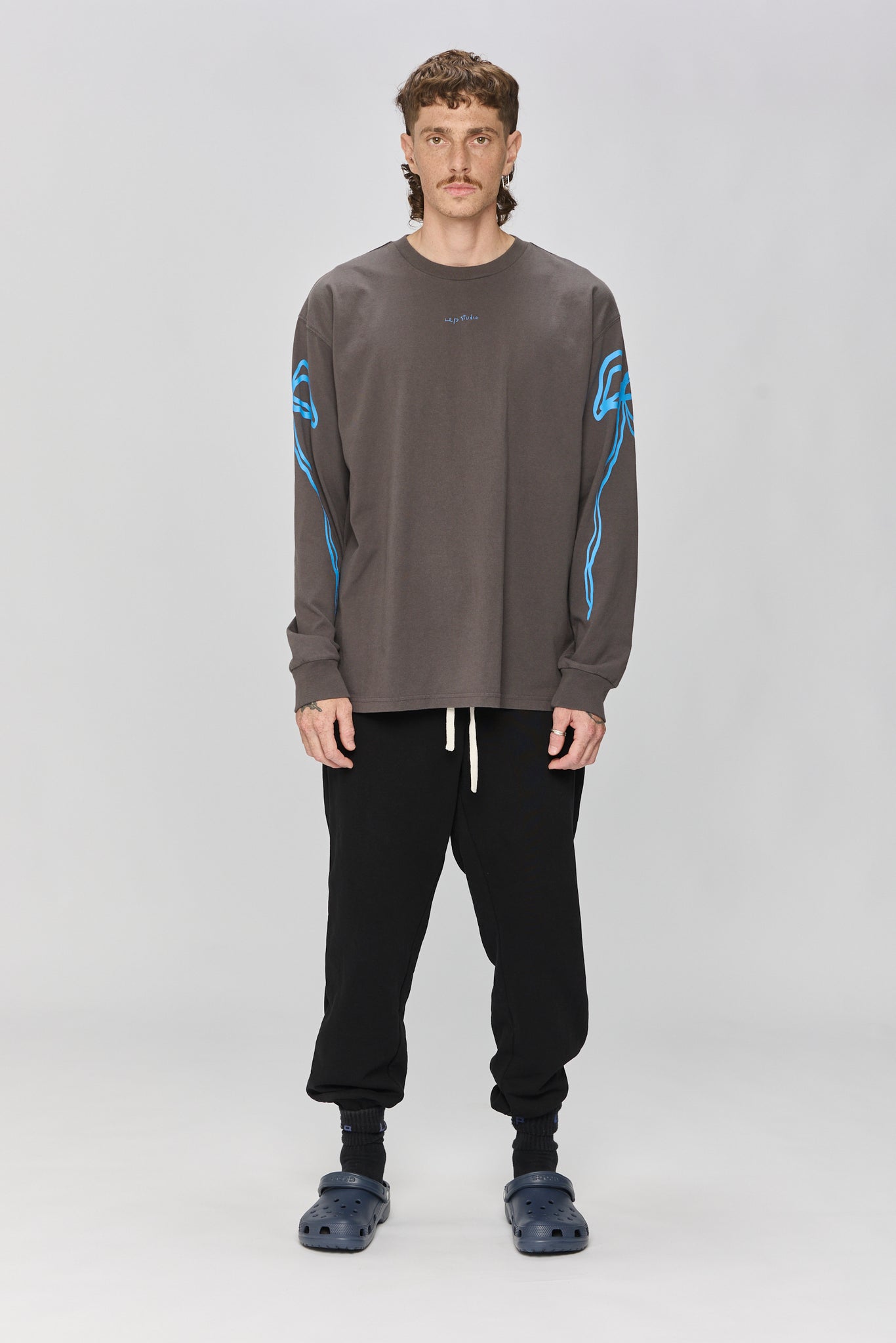 EVERYTHING NICE - LONG SLEEVE T GRAY