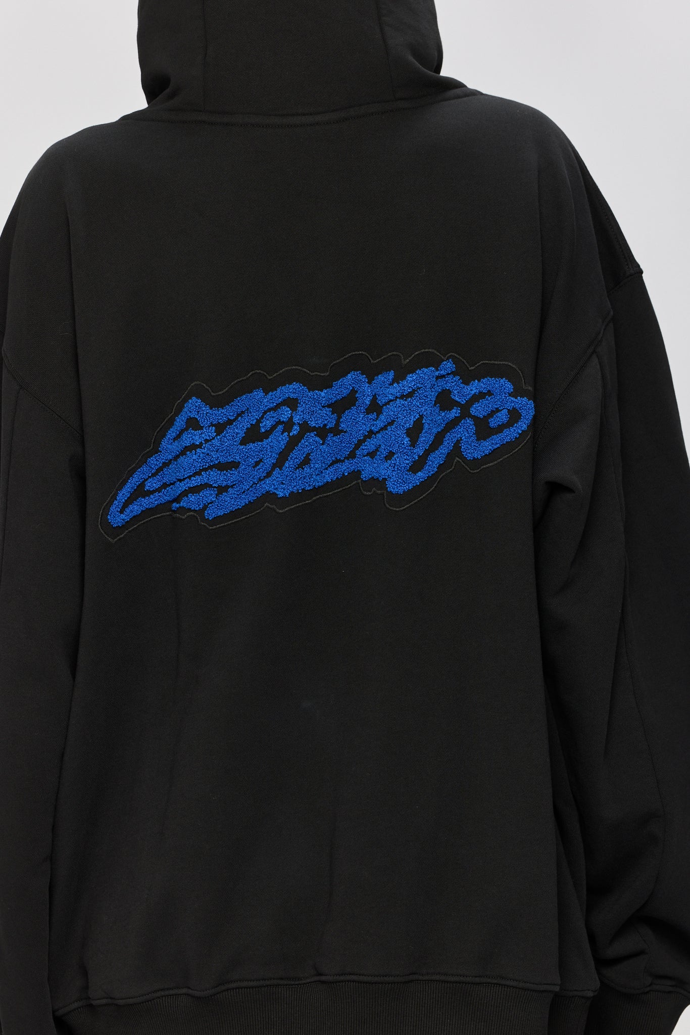 BOW BLACK HODDIE